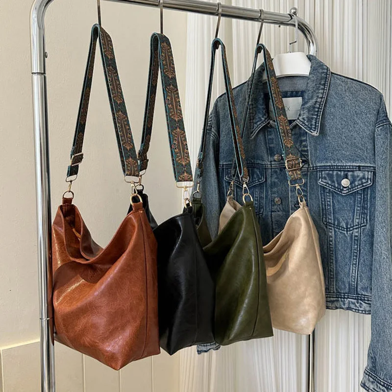 Women's Retro Sleek Practical Shoulder Bag - Image 6